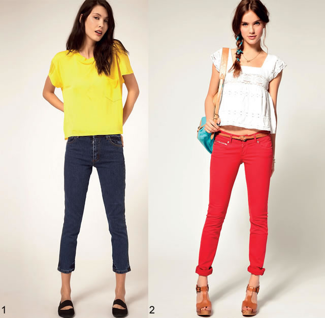 CalÃ§a jeans skinny curta combinada com t-shirt e sapatilhas, beeem bÃ¡sico (Foto 1). A moderna calÃ§a skinny colorida com a barra dobrada compÃµe o look com batinha branca e sandÃ¡lias anabela (Foto 2).
